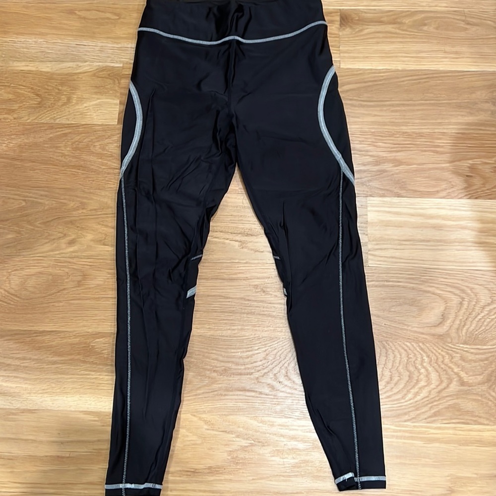 ALALA workout leggings